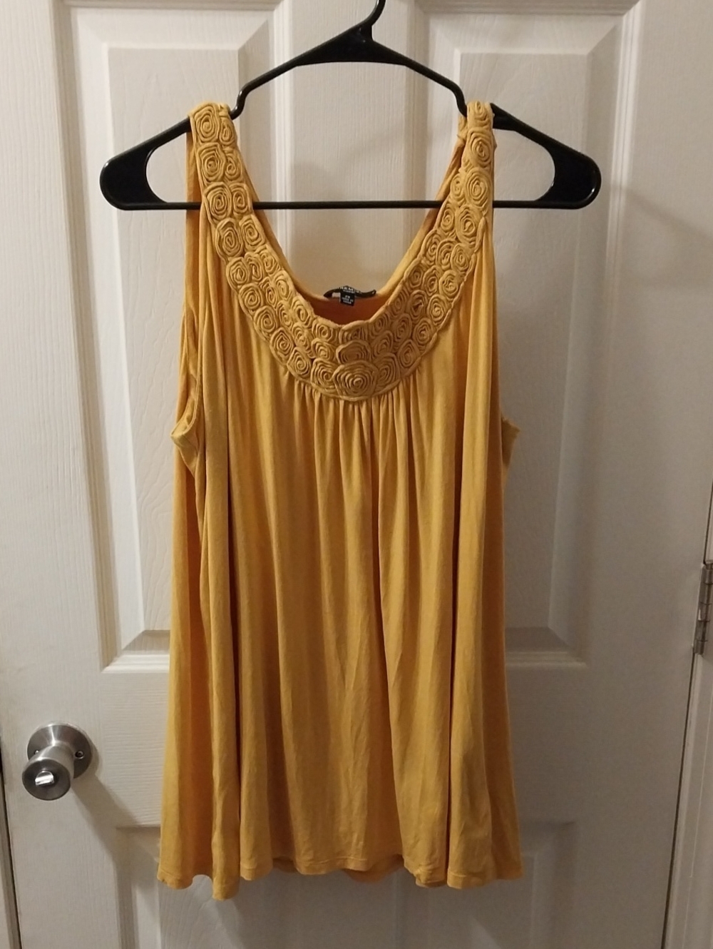 Premise -Sleeveless Yellow Tank Top with Embroidered Neckline-2X